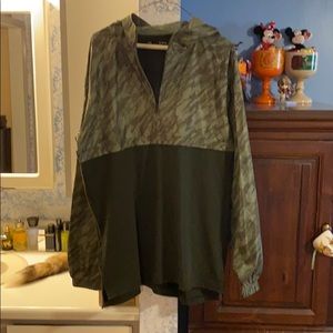 Men’s Under armour light weight jacket